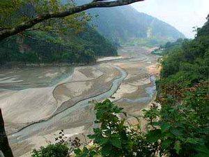 �ӷ��Q�䭷�]2004.7.2�^�N�@�|�񥭡C�����M�`��